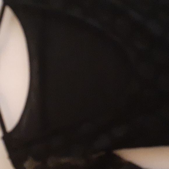 Top - Picture 4 of 4